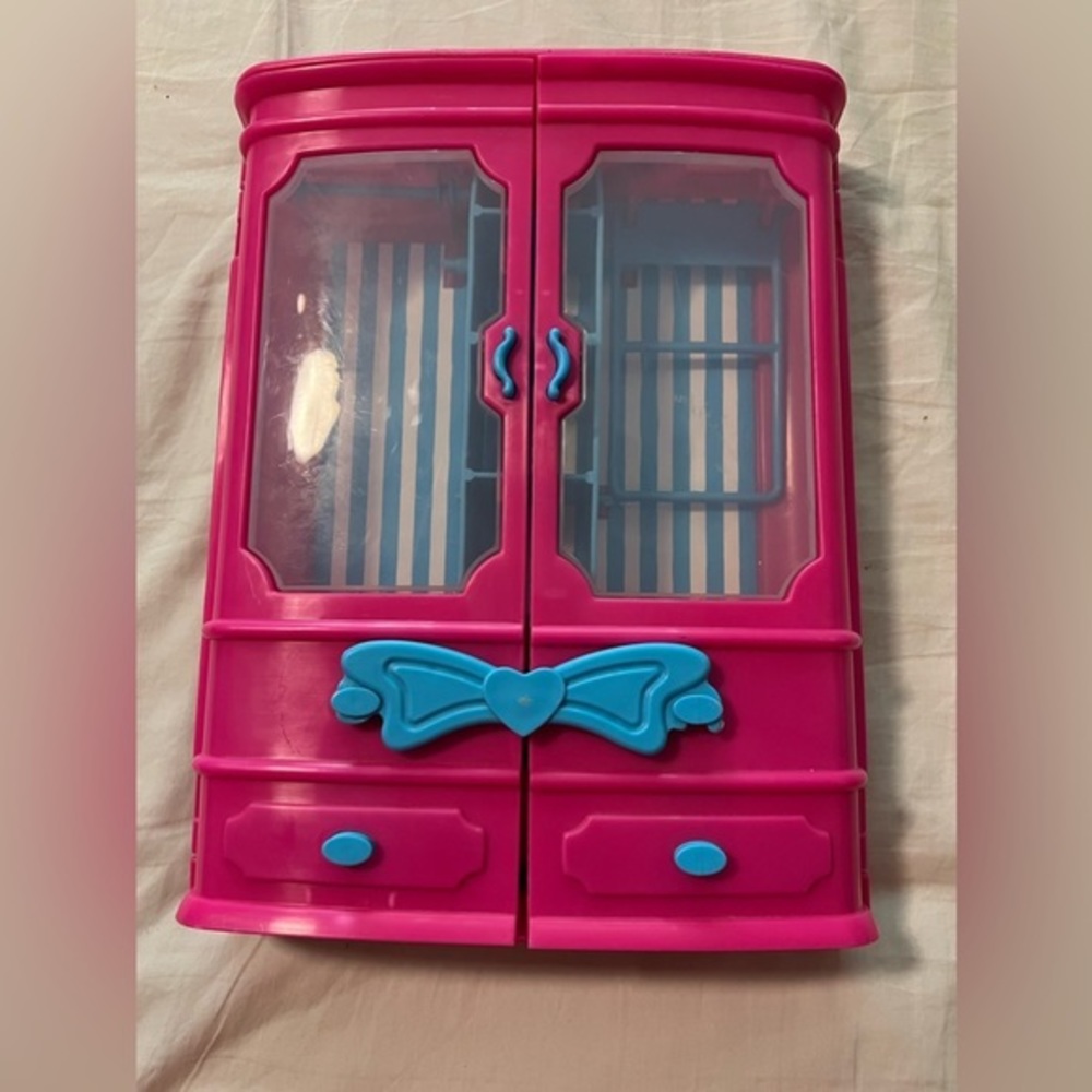 Barbie type wardrobe American Plastic Toys Made in USA